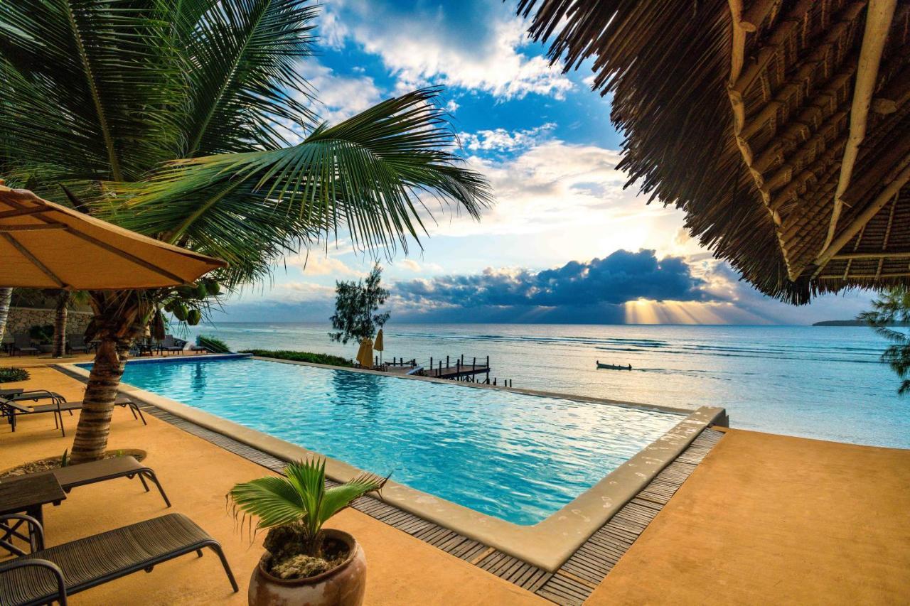 Sunshine Marine Lodge Матемве Екстер'єр фото