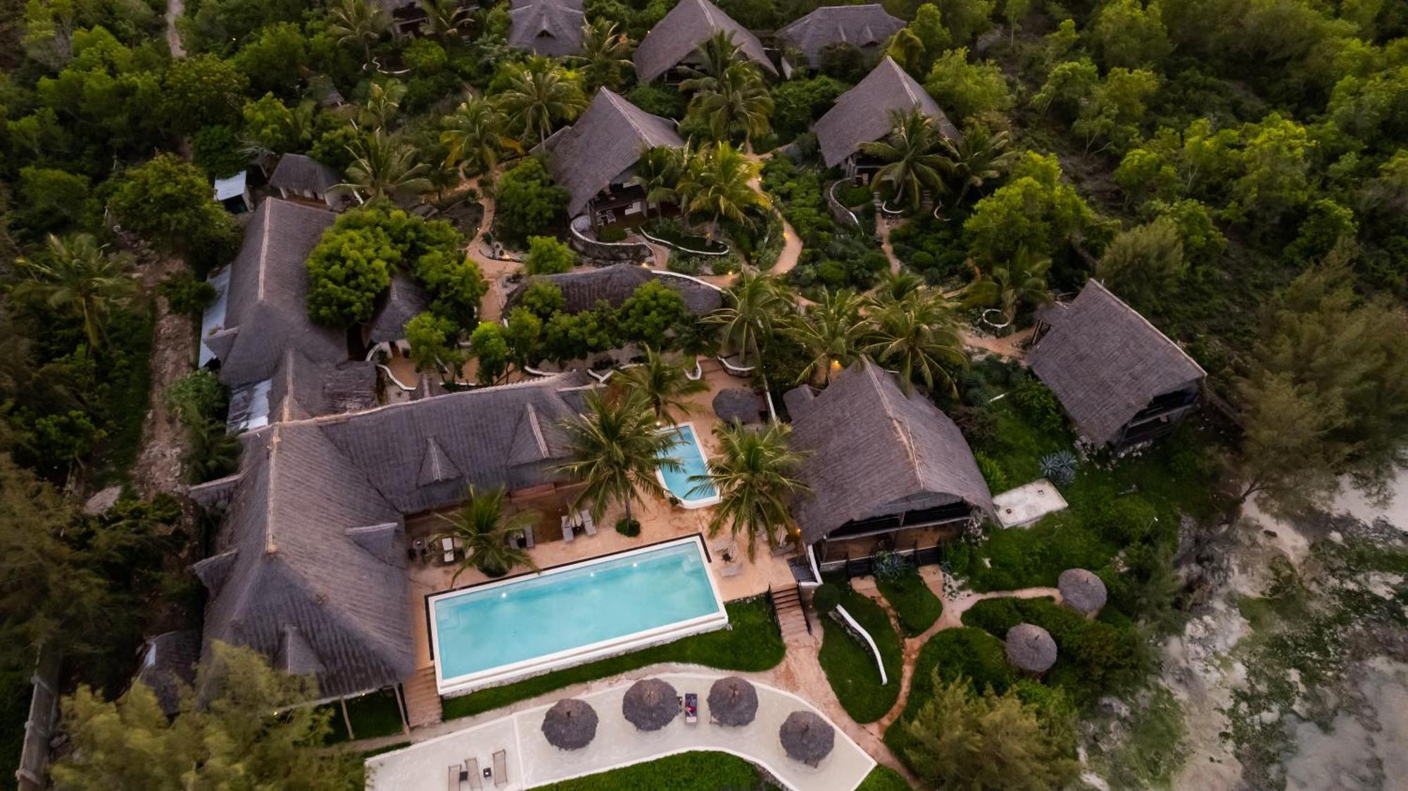 Sunshine Marine Lodge Матемве Екстер'єр фото