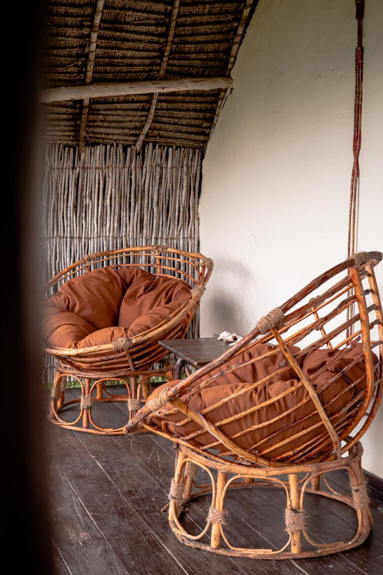Sunshine Marine Lodge Матемве Екстер'єр фото