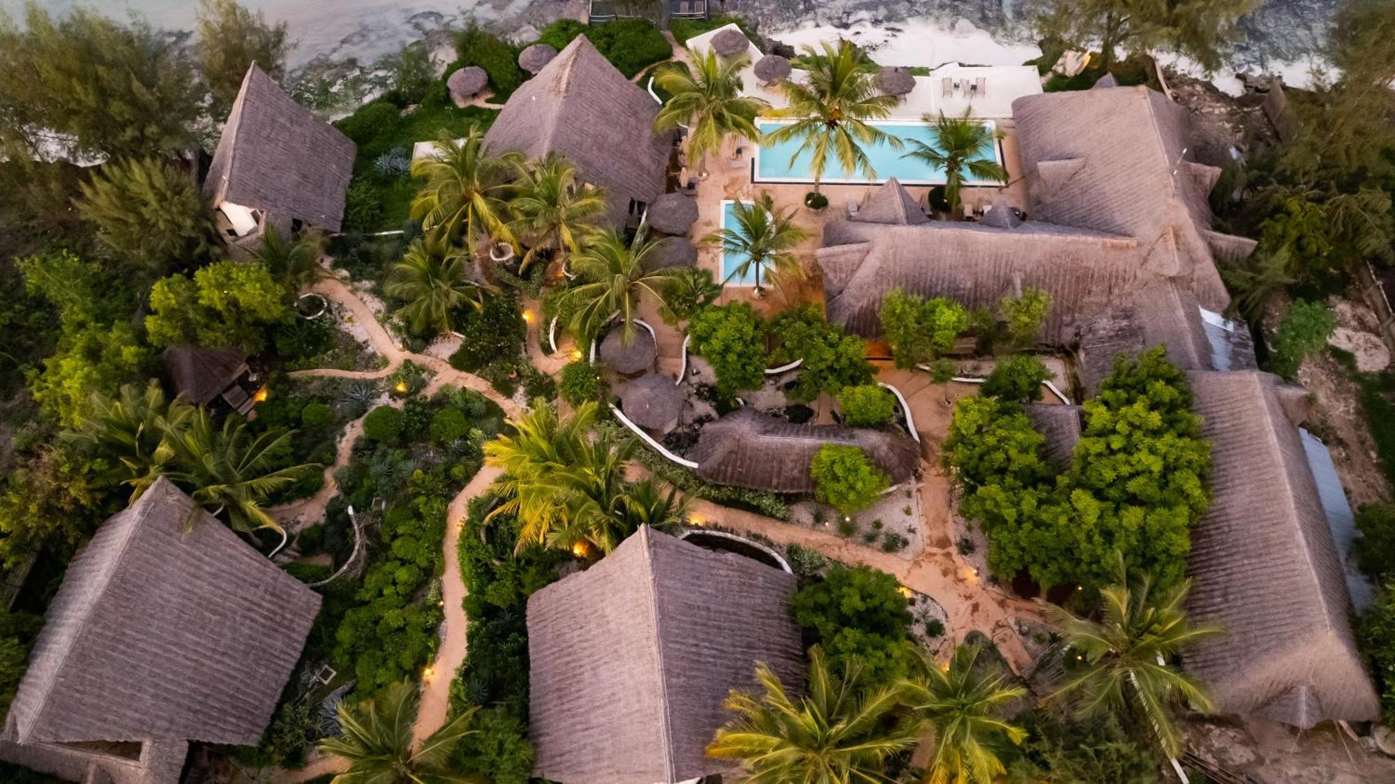 Sunshine Marine Lodge Матемве Екстер'єр фото