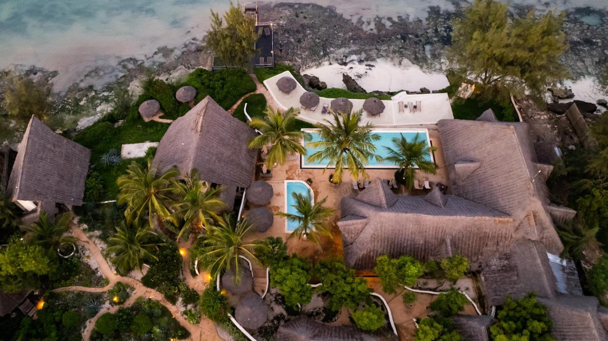 Sunshine Marine Lodge Матемве Екстер'єр фото